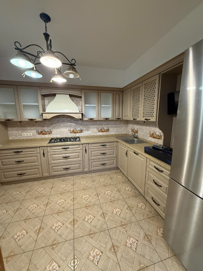 продажа трехкомнатной квартиры номер A-173671 в Киевском районе, фото номер 16